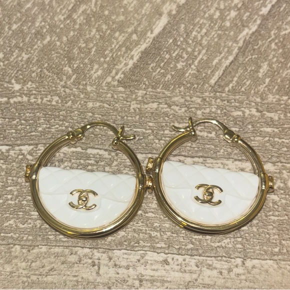 White and Gold Hoop Earrings - Picture 1 of 1